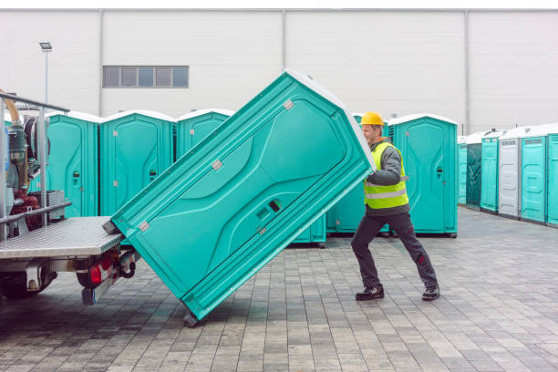 Porta potty delivery and setup